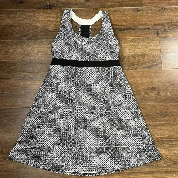 Women's‎ Large Soybu Athletic Black & White Dress - Picture 1 of 4